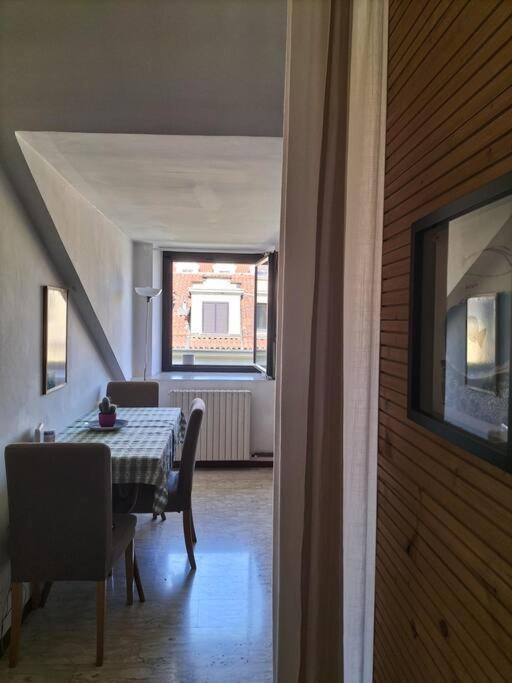 Ferienwohnung La Casa Di Marta - Ampia Ed Accogliente Mansarda In Piazza Statuto Turin Exterior foto